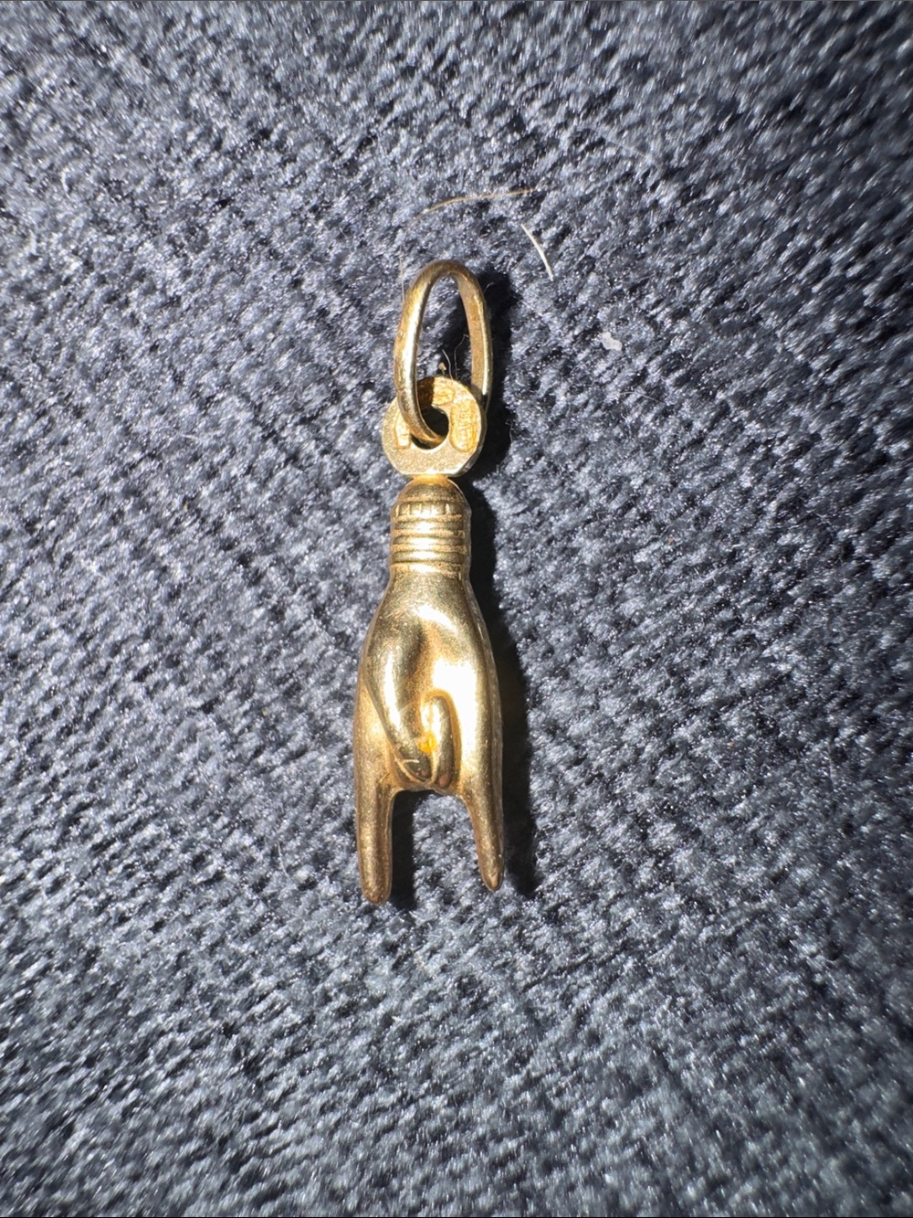14k Yellow Gold Hand Pendant